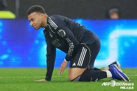 星光作序 共赴盛约《光·遇》×《小王子》再访：重逢在玫瑰绽放之日