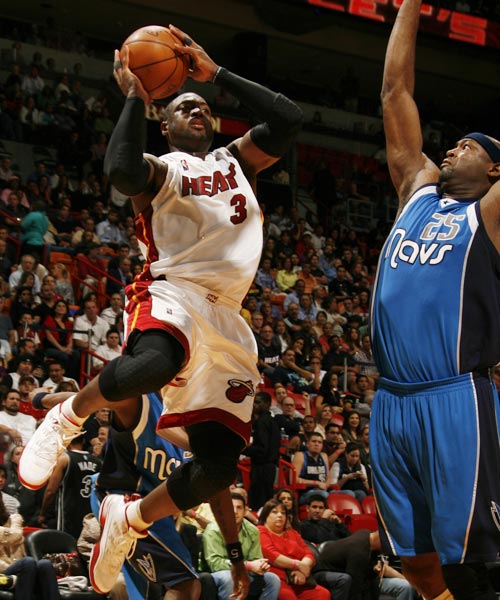 在边线防守 在边线防守