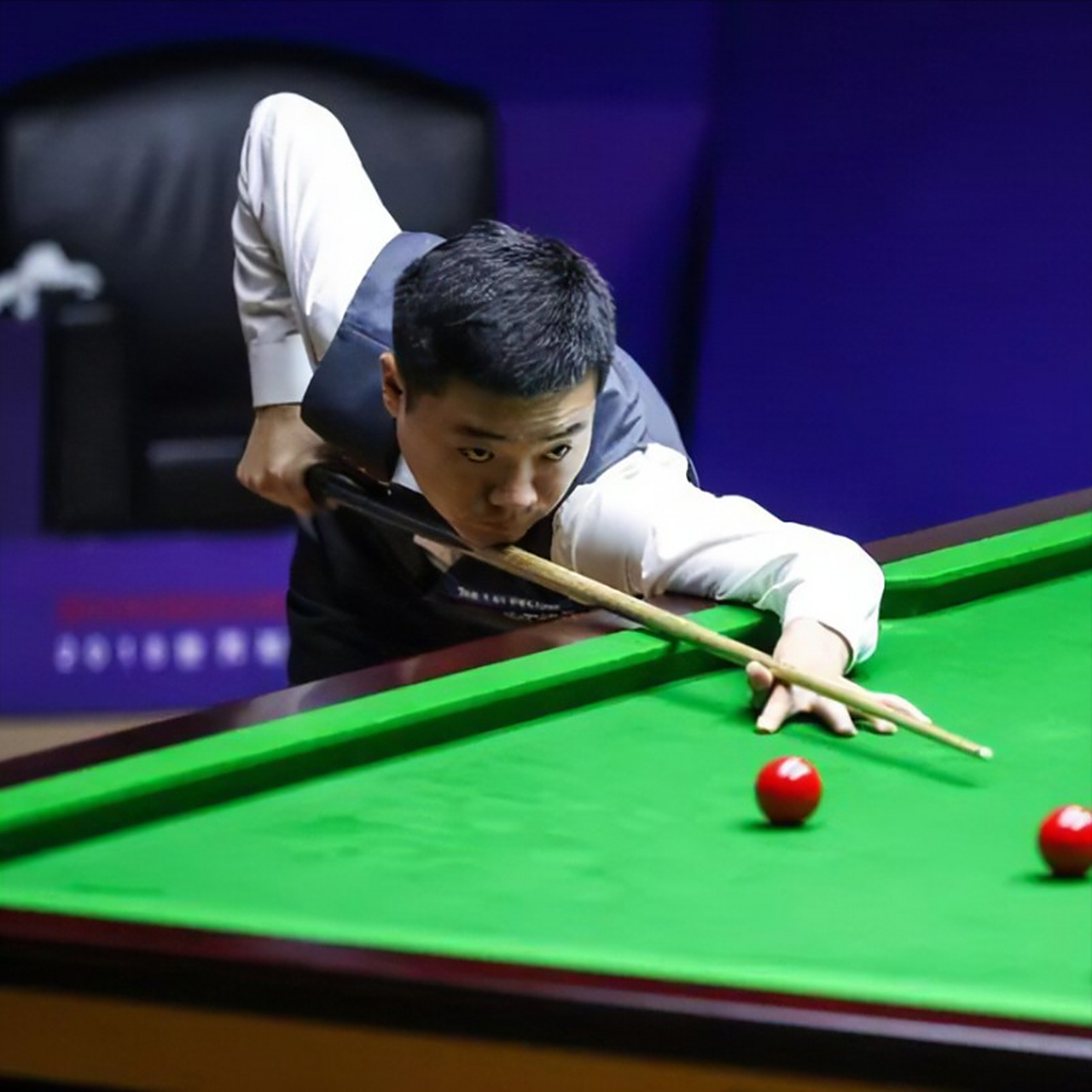 令无数人折 令无数人折