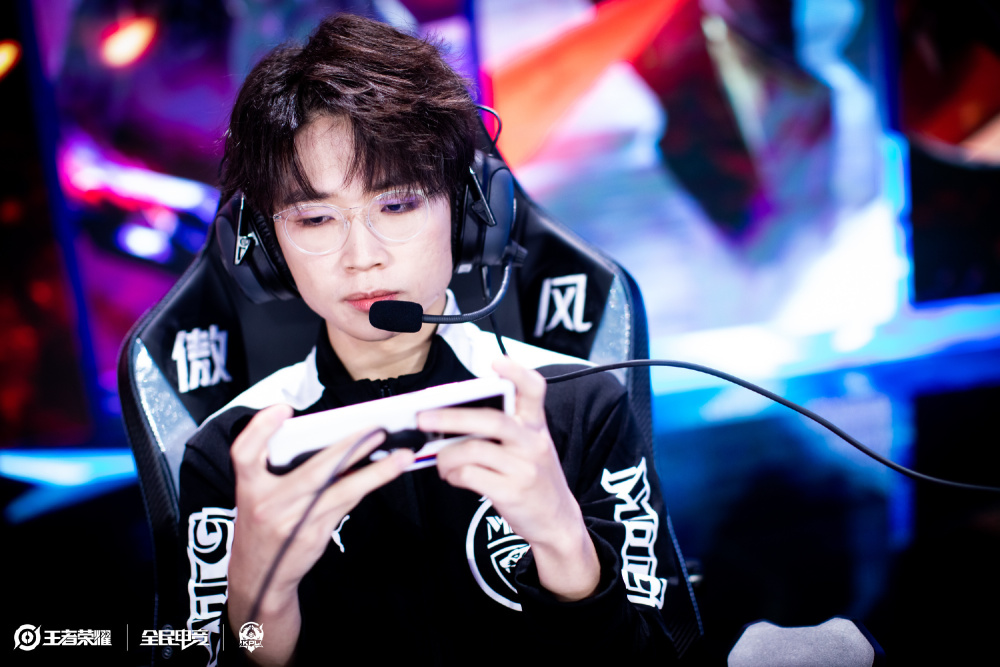 坦和阿联酋 坦和阿联酋